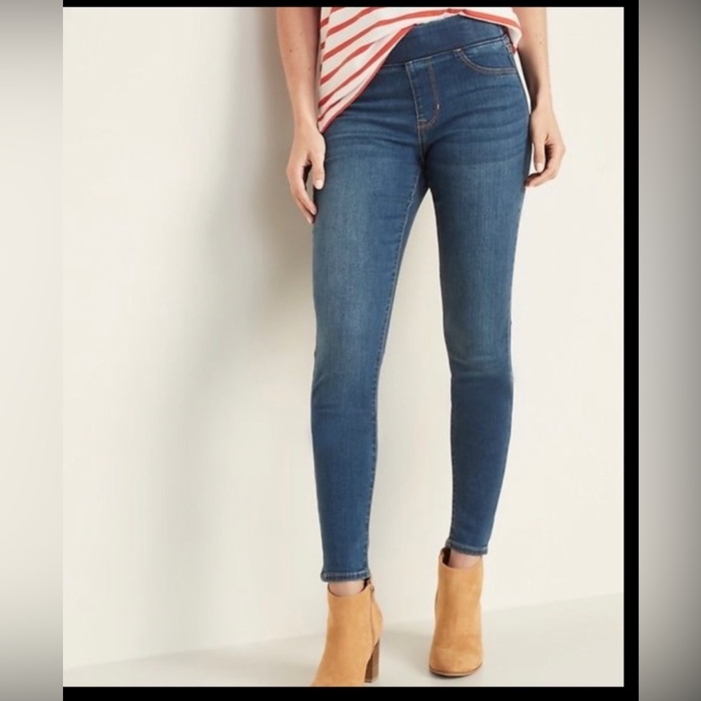 old navy rockstar super skinny jeggings, size 12 tall.